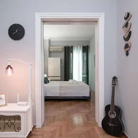 Athenshomes New For Explorers 5 Br Apartment Athens