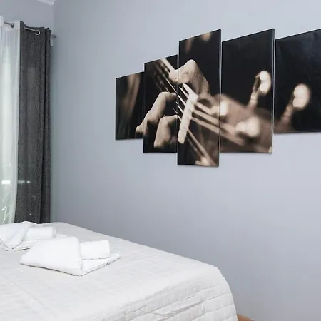 Athenshomes New For Explorers 5 Br Apartment
